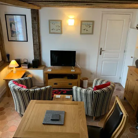 Apple & Cherry Tree Cottages Holiday home Honfleur